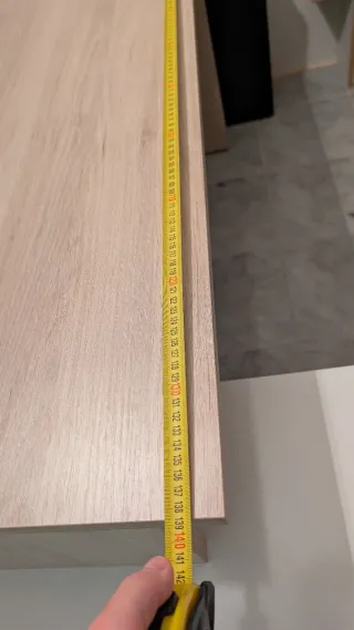 Escritorio en L blanco y madera