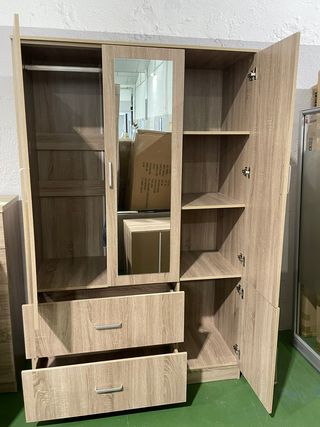Armario 3 puertas madera con espejo - Nuevo