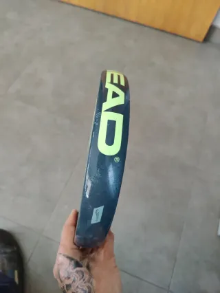 Palas y pelotas de padel