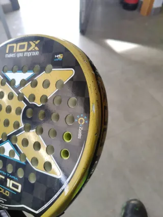 Palas y pelotas de padel