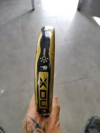 Palas y pelotas de padel