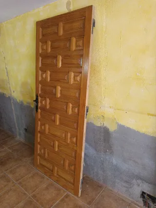 Puerta madera maciza rústica