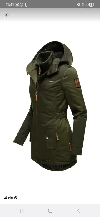 Abrigo verde con capucha y pelo