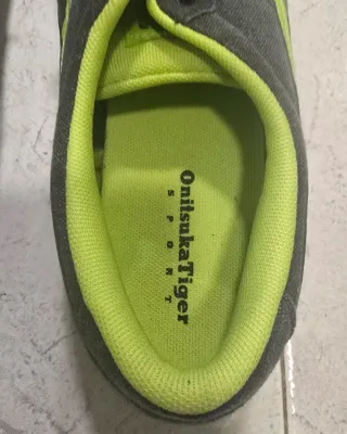 Zapatillas Onitsuka Tiger gris y verde lima