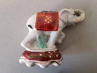 4 Figuras de elefantes decorativos