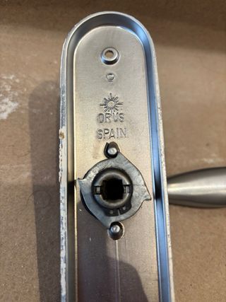 Cerradura de puerta exterior con llaves