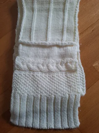 Set di cappelli e sciarpe in lana