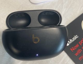 Beats Studio Buds+ come nuove, sono la versione +