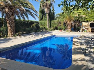 Chalet en venta en PAU 2-600 en Puertollano