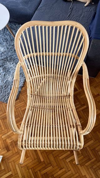 Poltrona a dondolo in vimini naturale