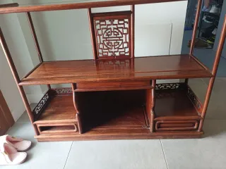 Mueble oriental de madera