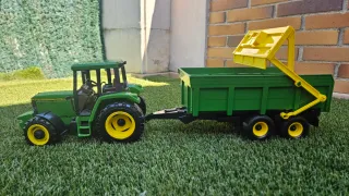 Lote maquinaria agrícola juguete