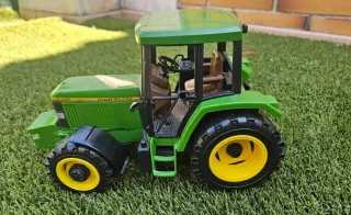 Lote maquinaria agrícola juguete