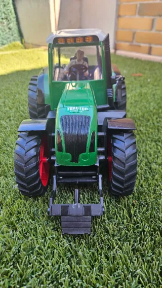 Lote maquinaria agrícola juguete