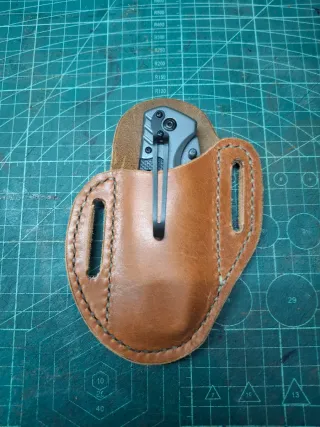 Funda de cuero para navaja