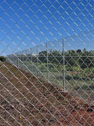 Malla simple torsión galva y plastificada verde