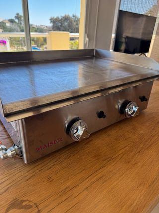 Plancha profesional MAISER