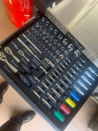 Carro de herramientas nuevo