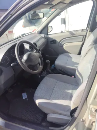 Dacia Logan 37.800 km reales año 2006