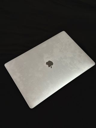 MacBook Pro 15” 2018 i7 · 16GB RAM · 512GB SSD