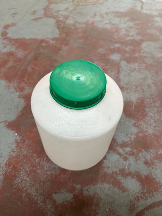 Depósito 8L