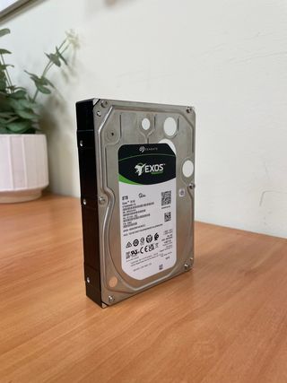 LOTE Discos duros HDD nuevos 17 unidades 8TB...