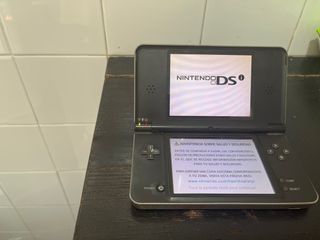 Nintendo DSi XL Negra,sin cargador