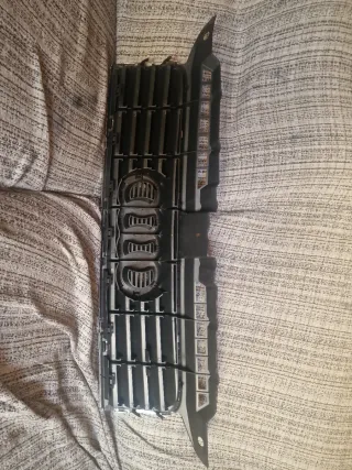 Parrilla Audi A3-03101