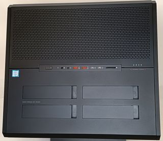 OMEN X Cubico Gaming PC + Monitor Samsung Curvo