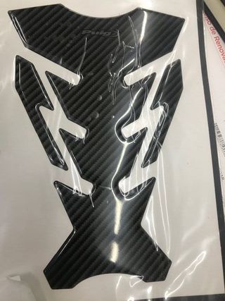 Protector Depósito Puig Carbono Nuevo