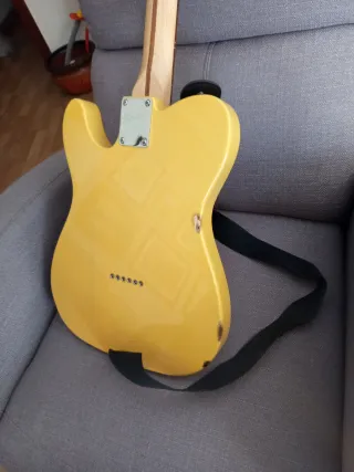 Guitarra Telecaster Squier Amarilla