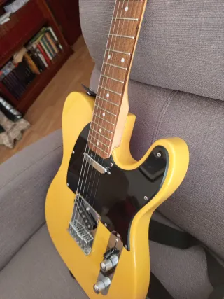 Guitarra Telecaster Squier Amarilla