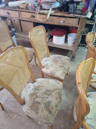 Sillas de comedor de madera y ratán