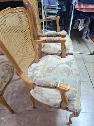 Sillas de comedor de madera y ratán