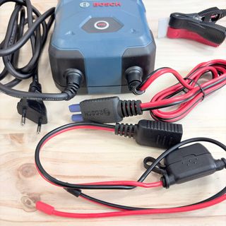 Bosch C80-Li Cargador de Baterías 15A 6V/12V