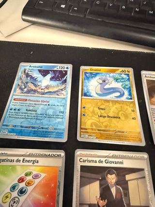 Lote 8 pokemon 151 cartas reverse español