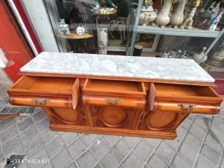 Mueble recibidor madera y mármol