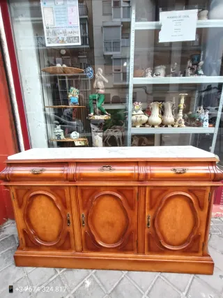 Mueble recibidor madera y mármol