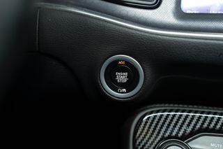 Dodge Challenger SXT AWD