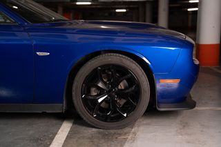 Dodge Challenger SXT AWD