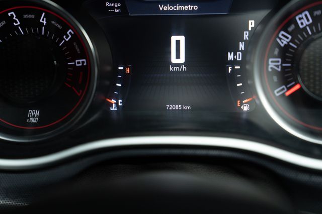 Dodge Challenger SXT AWD