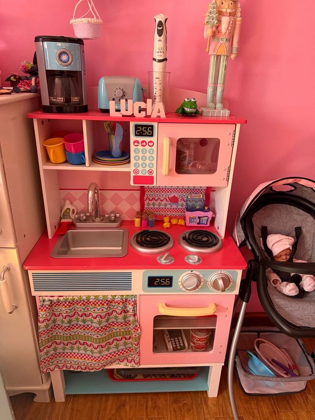 Cocinita de madera para niños