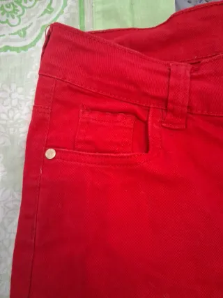 Vaqueros rojos talla 12-14 (158 cm)
