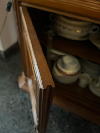 Mueble aparador antiguo de madera