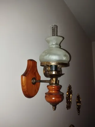 Apliques rústicos madera y metal