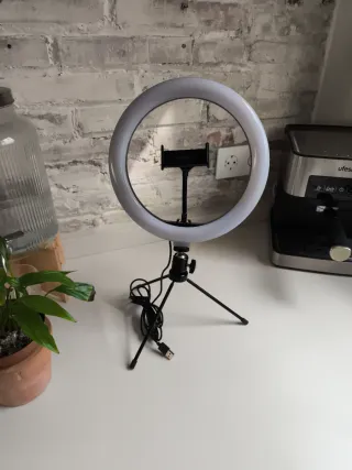 Aro de luz LED con trípode