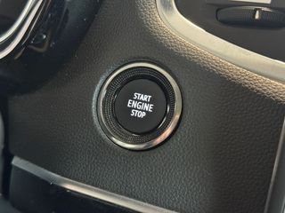 Renault Espace ZEN 1.8TCE 225CV EDC.- " 7 PLAZAS ".- " NACIONAL ".- " MUY EQUIPADO ".-" GARANTÍA CON COBERTURA EUROPEA ".-