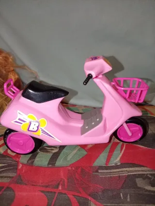 Moto Barriguitas Rosa con Cesta