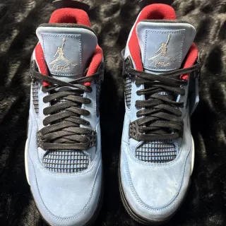Jordan 4 Travis Scott Talla 39