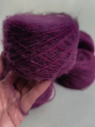 6 gomitoli filato vinaccia 315 gr